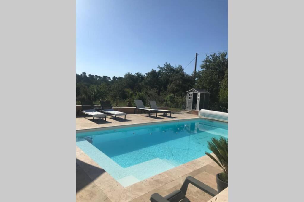 Logement Attenant A Une Villa T2 Avec Terrasse . Besse-sur-Issole Eksteriør bilde