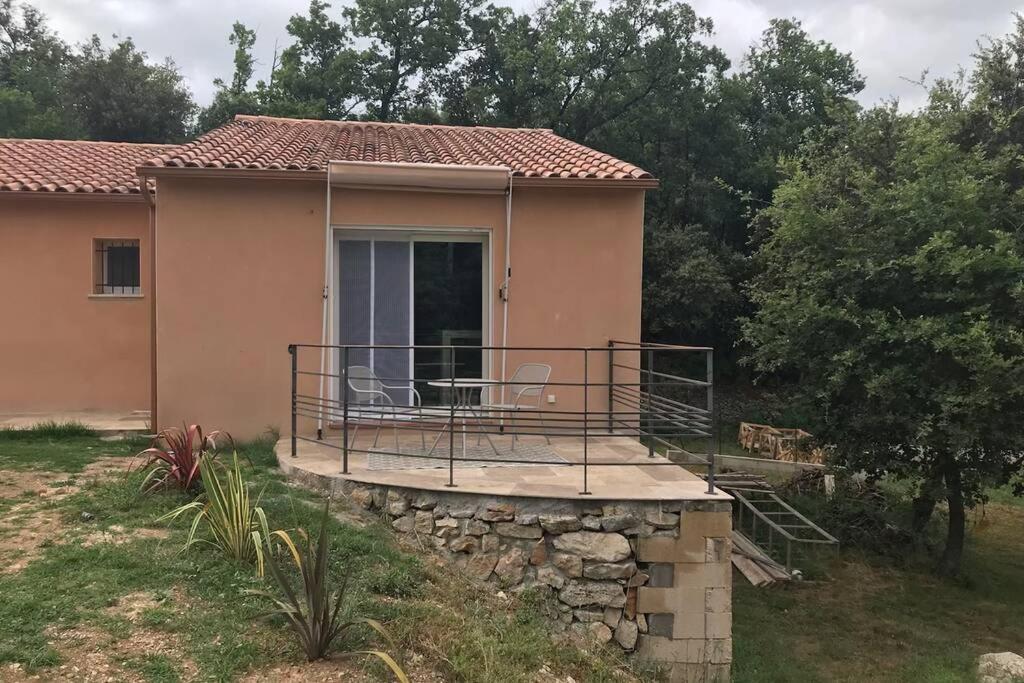 Logement Attenant A Une Villa T2 Avec Terrasse . Besse-sur-Issole Eksteriør bilde